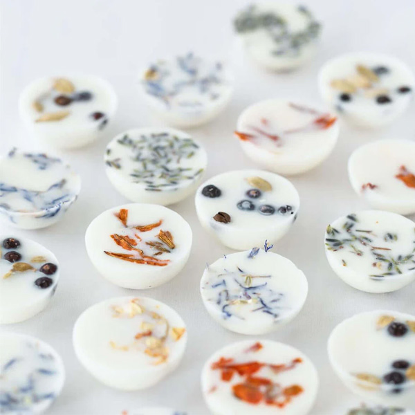 MADE FROM NATURAL FRAGRANCES